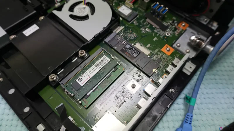 OptaneメモリーをWD BLACK SN7100に交換します。