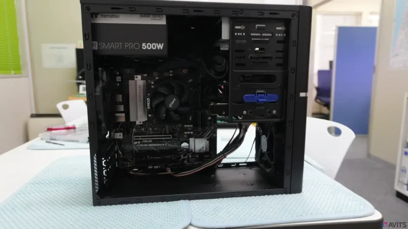 左上の新しい500W電源でバッチリです