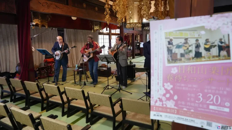 リハーサルの様子。特にベースの音がちゃんときれいに拾えるかなど、当たり前なのですが細かく調整しています。