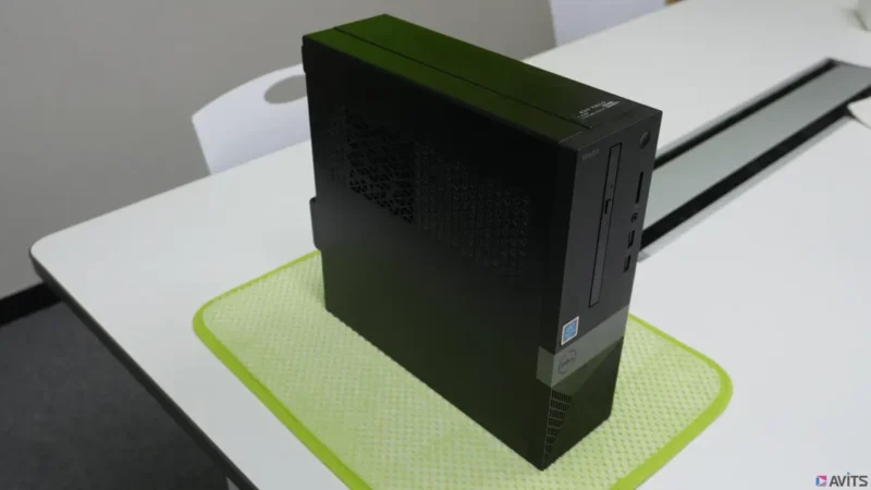 非常に合理的な設計思想で作られているDELL Vostro 3471 スリムタワー。当社では今も同じシリーズに人気を集めています。