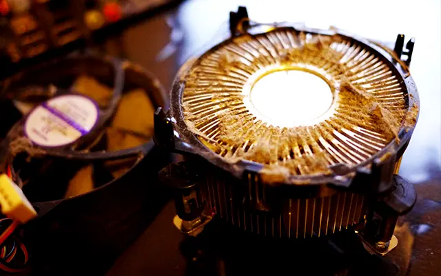 CPUファンの目詰まり