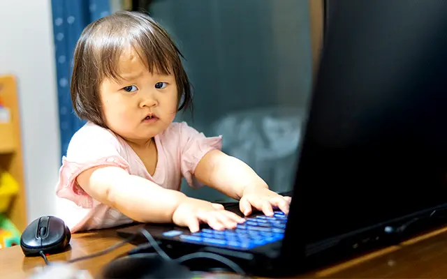 ネットが遅くて怒こまった子供